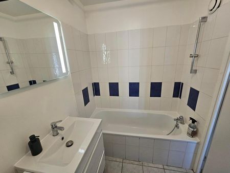 Location Appartement 3 pièces 49m² BORDEAUX 33000 - Photo 5