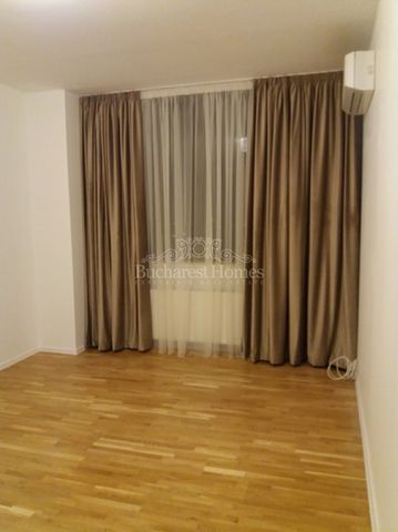 Golden Hour Penthouse With Large Terrace and Three Bedrooms - Pipera - Photo 3