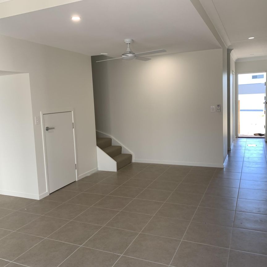 Perfectly Positioned 3-bedroom home in Baringa - Photo 1