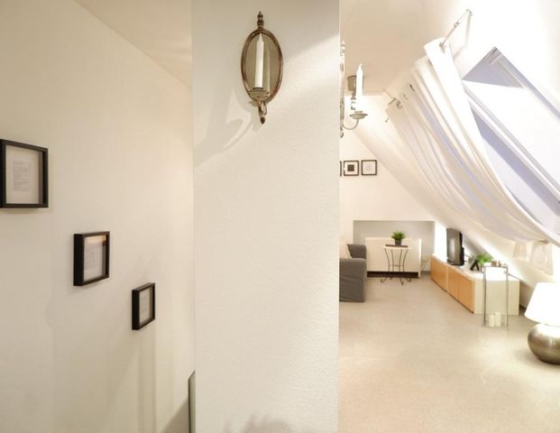 möblierte 1,5 Zimmer Wohnung in Stuttgart-Zuffenhausen - Photo 1