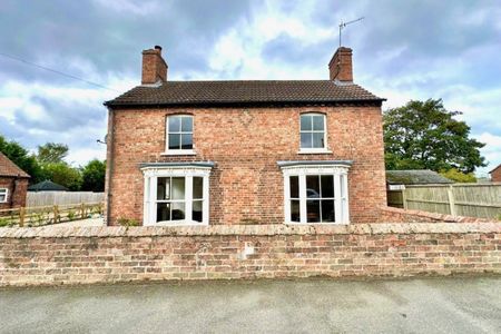 Low Street, Harby, NEWARK - Photo 3