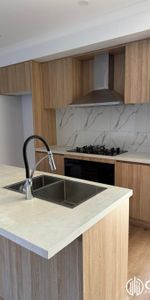 Beautiful Double Storey Townhome For Lease in Truganina - Photo 3