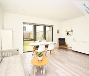 3 bedroom terraced house to rent - Photo 1