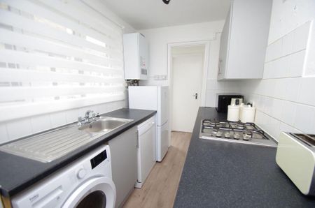 2 bedroom terraced house to rent - Photo 5