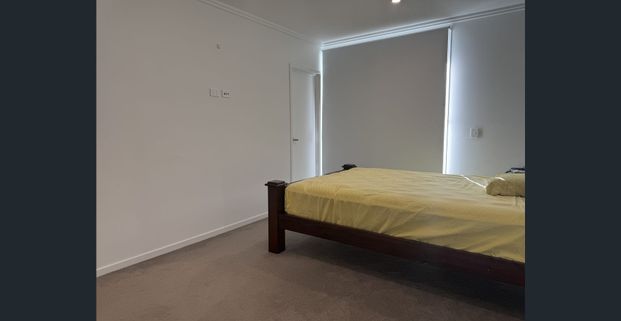 Three bedroom townhouse furnished - Photo 1