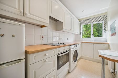 Monkscroft Avenue - Photo 5