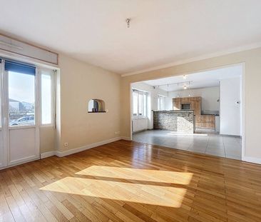Location appartement 4 pièces 98 m² à Bourg-en-Bresse (01000) GARE - Photo 4