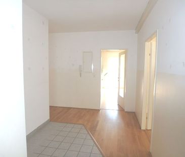Helle 4- Zimmer Wohnung mit Balkon und Parkplatz Nähe Krems zu verm... - Foto 2