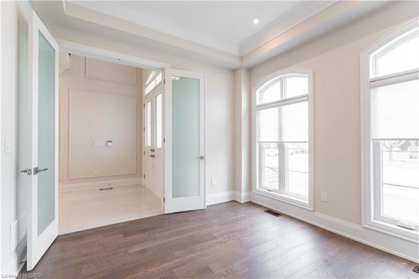 For Lease - 119 Jay Street, Toronto, Ontario - Photo 1