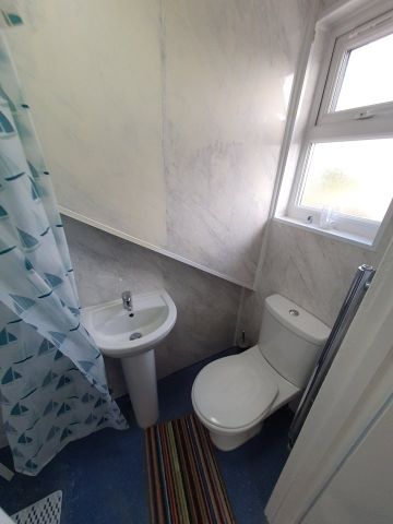 2 Bed Flat, Higham Hill Road, E17 - Photo 5