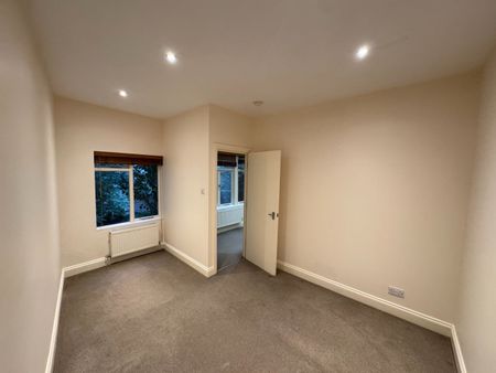 1 Bed Flat, Brunswick Terrace, BN3 - Photo 3