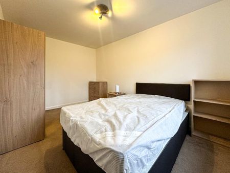 3 bedroom terraced house to rent - Photo 5