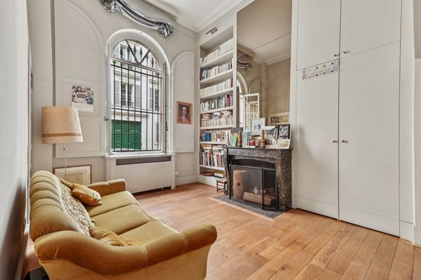 Location Appartement Paris 7 2 Pièces 50 m² - Photo 1