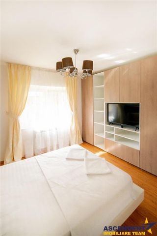 Apartament luminos cu 2 camere decomandate zona Rasnov - Fotografie 2