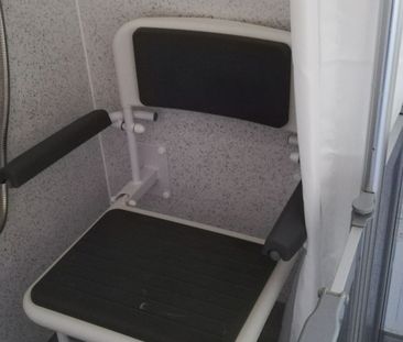 ***Apply Online – 1 Bed Ground Floor Flat with study and level acce... - Photo 1