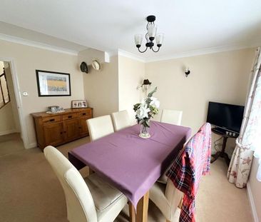 3 bedroom detached house to rent - Photo 4