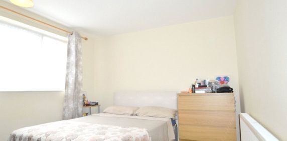 Outram Road, Croydon, CR0 - Photo 2