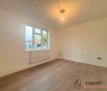 3 bedroom apartment to rent - Photo 2