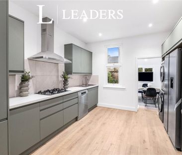 1 bedroom in a house share to rent - Photo 4