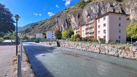 À Louer 3.5 pièces lumineux dans un cadre verdoyant, au centre-ville de Martigny - Foto 2