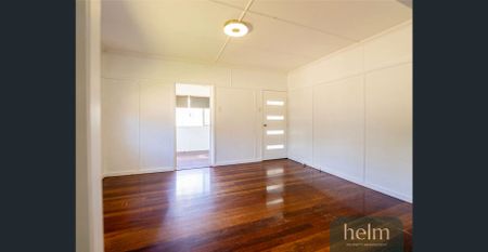 Great Location Home in Acacia Ridge - Photo 2
