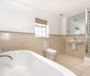 6 bedroom detached house to rent - Photo 5