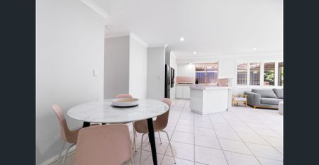 3 x 2 in school catchment location! - Photo 2