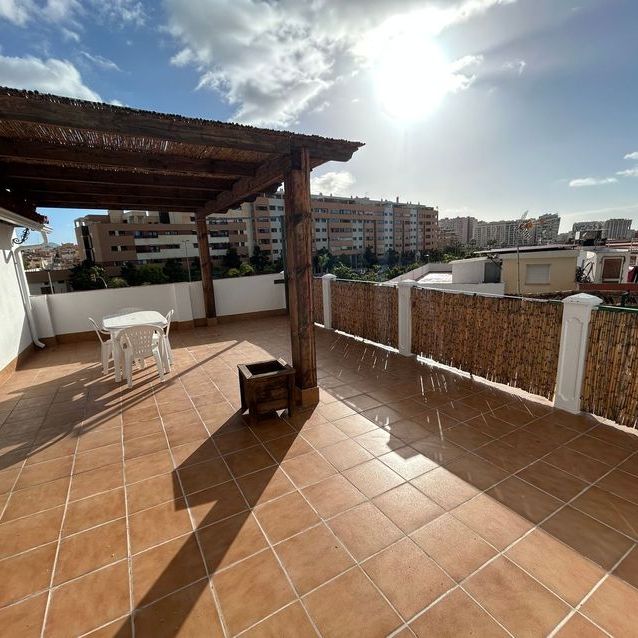 Alquiler de ático en Calle Juan Juliani - Photo 1