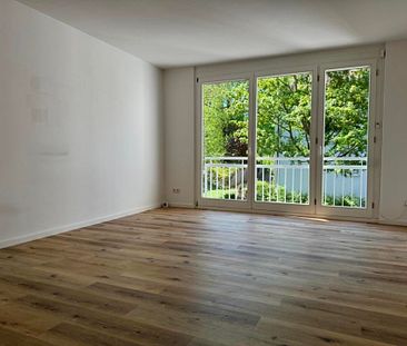 Wunderschöne 3 Zimmer-Wohnung mit Balkon | EBK | TG-Stellplatz - Foto 3