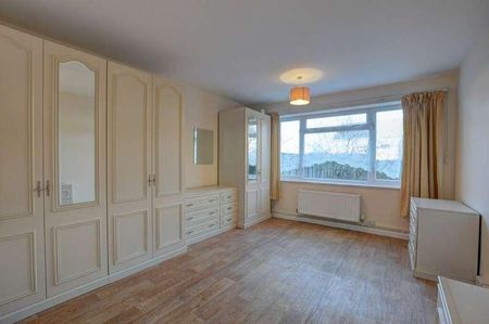 Abbots Way, Monks Risborough, HP27 - Photo 3