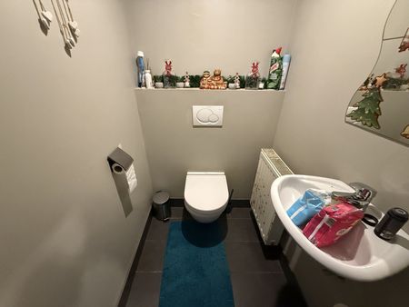 Ruime woning met 4 slaapkamers en een ruime tuin - Photo 3