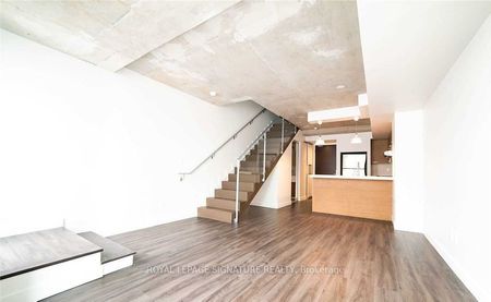 550 Wellington Lofts 55 , #105 - Photo 3