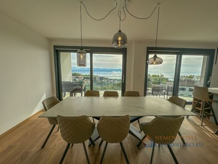Pronájem bytu 2+kk 135 m² - Fotografie 5