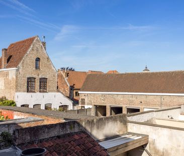 Te huur: GEMEUBELD - Gerenoveerde Rijwoning in het Centrum van Brugge - Photo 5