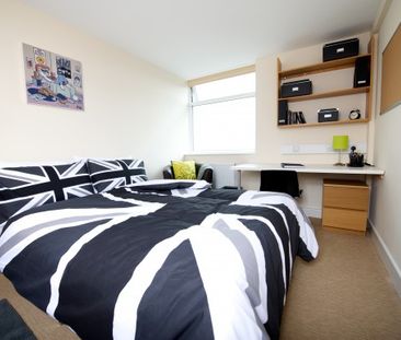 Brand New Student Accommodation, self contained all inclusive rent - Photo 4