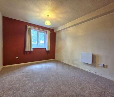 Lyle Close, Rushey Mead, Leicester, LE4 - Photo 4