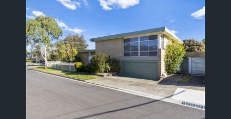 Enough room for the whole family! - Photo 4