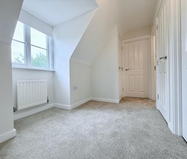 4 bedroom detached house to rent - Photo 5