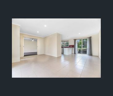 68 Ahern Road, Pakenham VIC 3810 - House For Rent | Domain - Photo 1