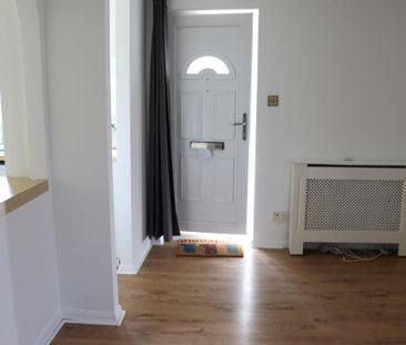 1 bedroom semi-detached house to rent - Photo 3