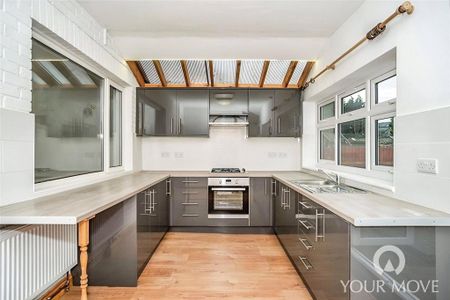 3 bedroom end of terrace house to rent - Photo 3