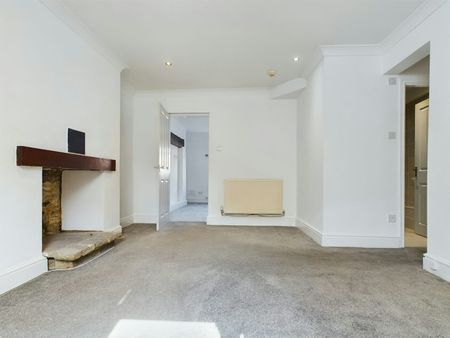 Flat to rent on - Photo 3