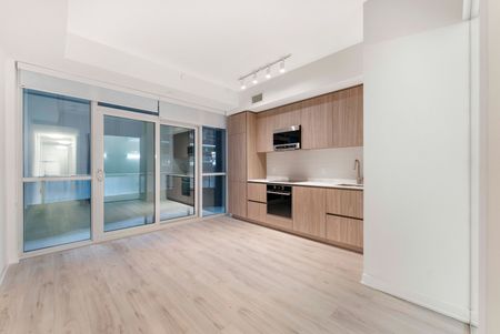 For Lease - 110 Broadway Avenue Unit# 206S, Toronto, Ontario - Photo 2