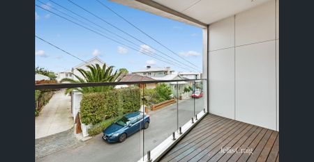 Two Bedroom Townhouse - Photo 5