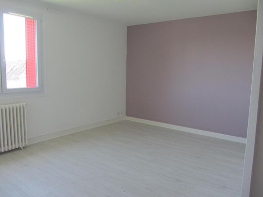Location Appartement 4 pièces 71m² USSEL 19200 - Photo 1
