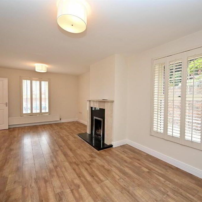 1 Grangewood Chase, Dundonald, Belfast, BT16 1HW - Photo 1