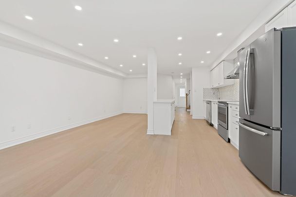 For Lease - 1130 Westview Terrace, Oakville, Ontario - Photo 1