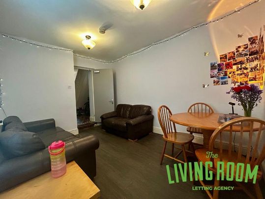 5 bedroom house to rent - Photo 1