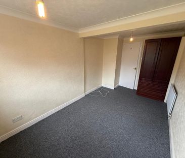 2 bedroom bungalow to rent - Photo 2