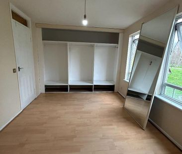 4 bedroom terraced house to rent - Photo 4